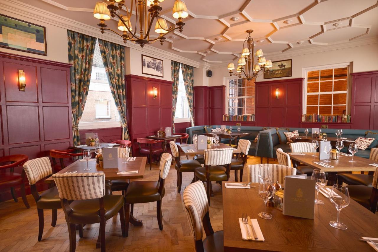 Salisbury Arms Hotel Hertford Exterior foto